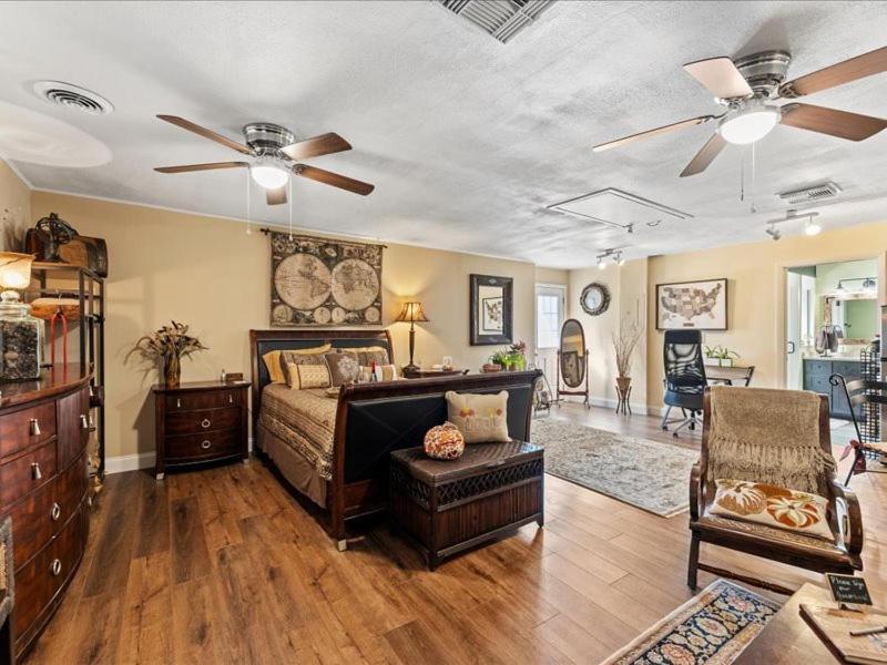 College Park-Orlando 5Star Villa Oasis - Home Away From Home - Quiet Neighborhood-Private Botanical Courtyard - Mins From Eola,Dt, Winter Park - Free Parking & Ev Plug In Buitenkant foto