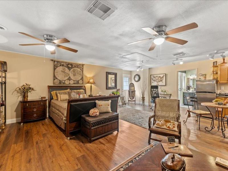 College Park-Orlando 5Star Villa Oasis - Home Away From Home - Quiet Neighborhood-Private Botanical Courtyard - Mins From Eola,Dt, Winter Park - Free Parking & Ev Plug In Buitenkant foto